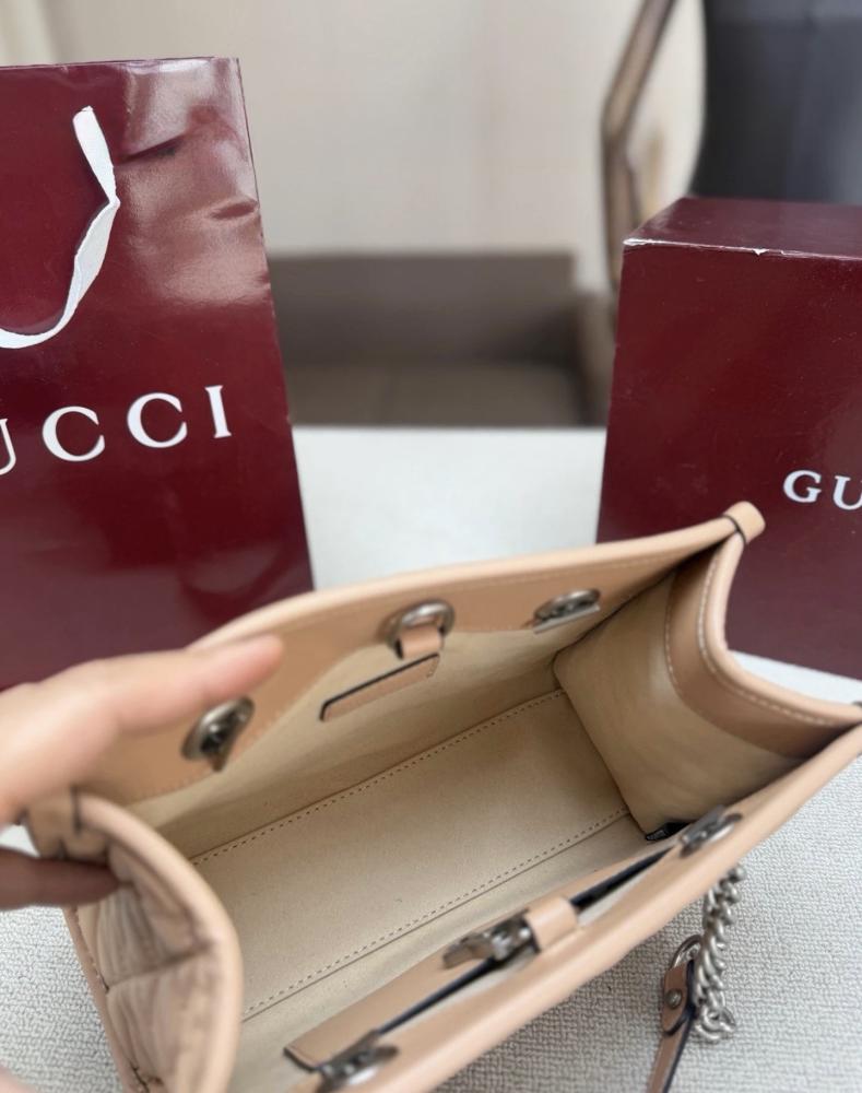 حقيبة Gucci Marmont Quilted Chain