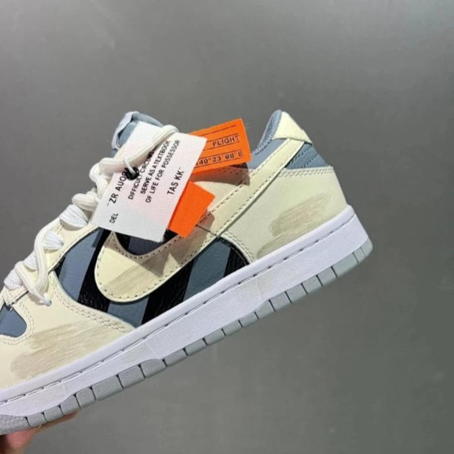 شوز Nike Dunk Low x Off-White