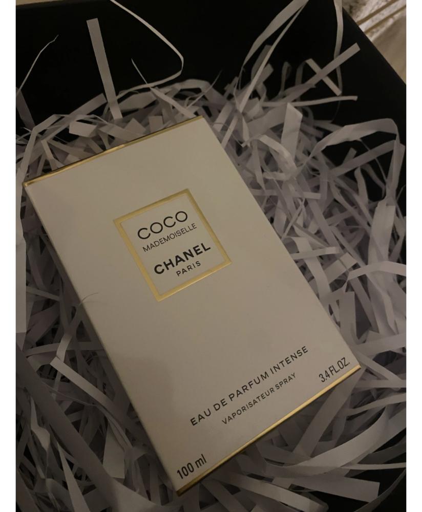 عطر كوكو مودموزيل من شانيل مع كيس من سيفورا مجانا