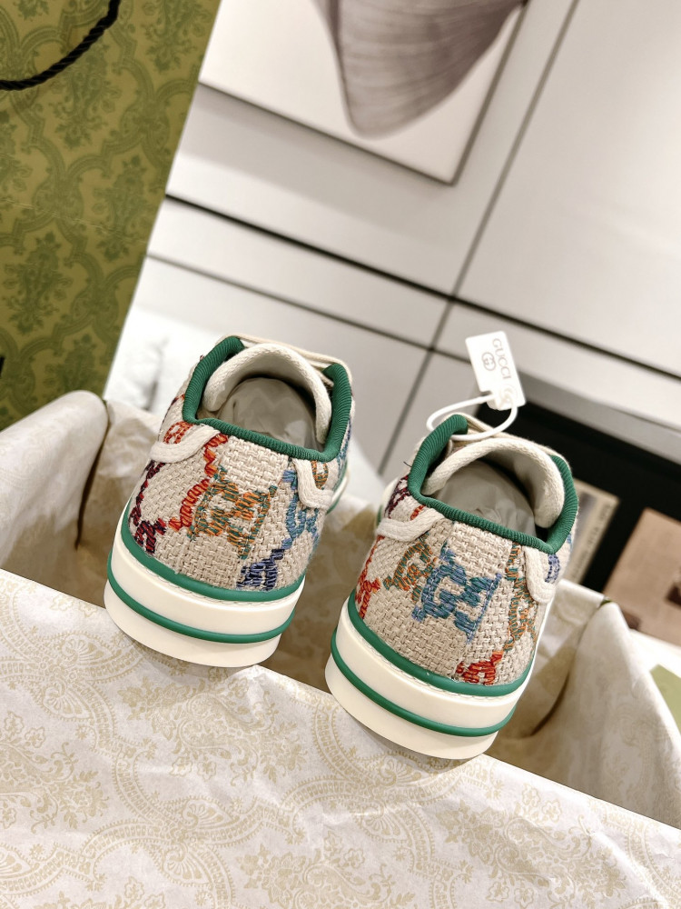 Guccii