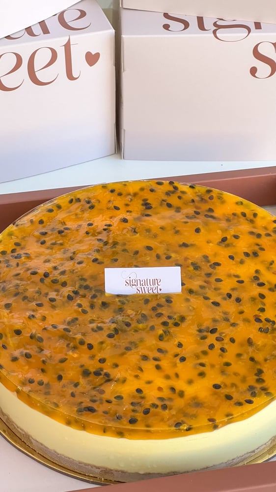 Passion fruit cheesecake