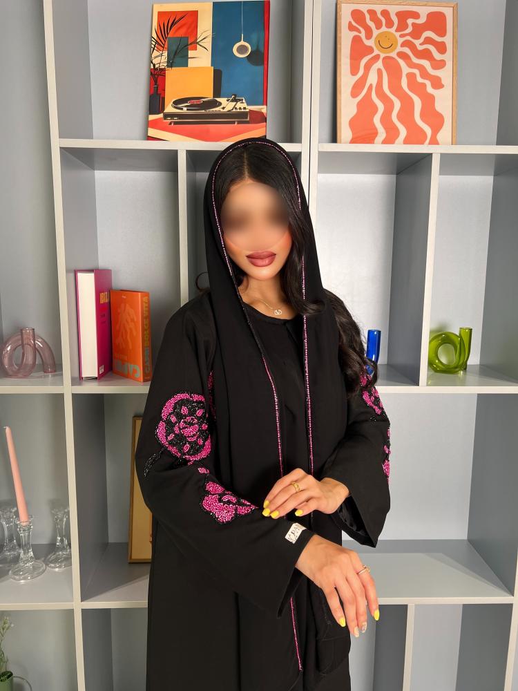 عباية شك فوشي واسود