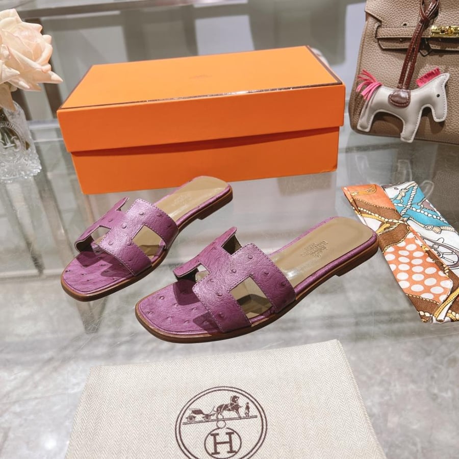 سليبر هيرمز نسائي بنفسجي | جلد طبيعي فاخر | Hermes Slippers