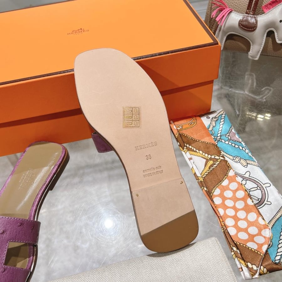 سليبر هيرمز نسائي بنفسجي | جلد طبيعي فاخر | Hermes Slippers