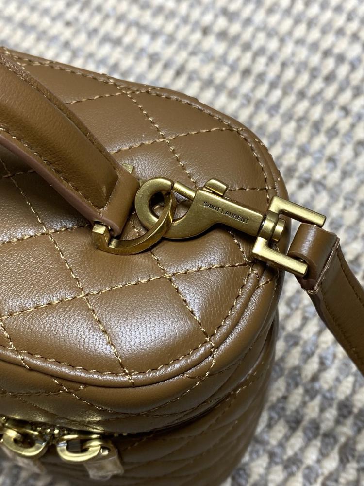Saint Laurent bag with luxurious design