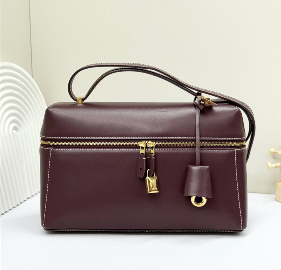 Luxury leather Loro Piana bag – Maroon, size 27