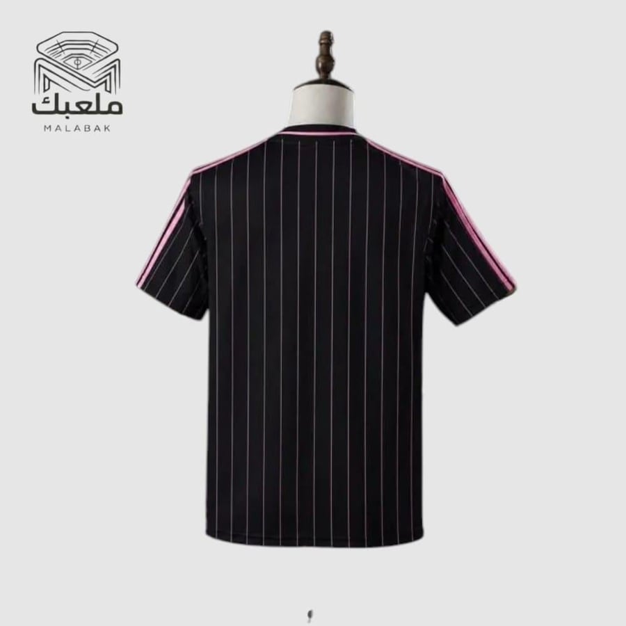 تيشيرت يوفنتوس نسخة خاصة