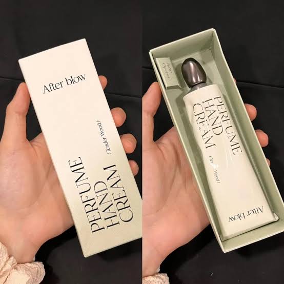 After Blow Perfume Hand Cream #01 Tender Wood