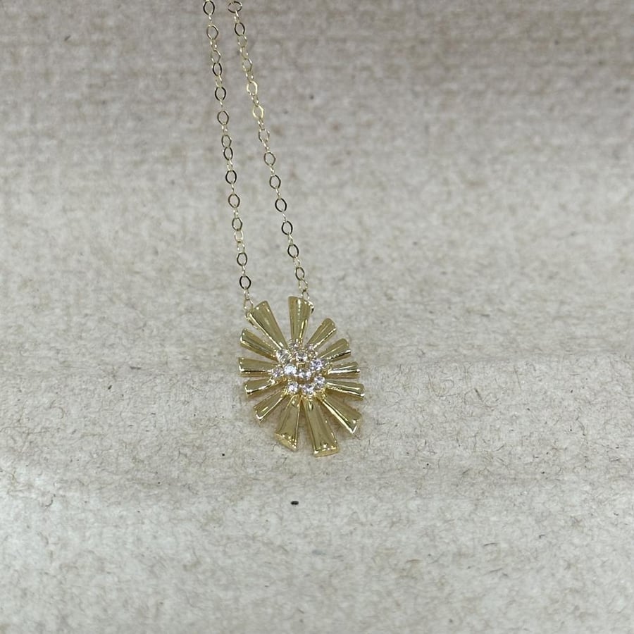 عقد ذهب الوزن ١،٦ جرام