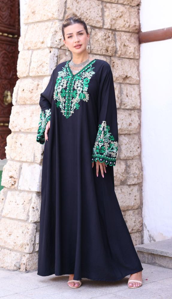 جلابية كريب بتطريز شك و كمبيوتر في الاكمام والصدر