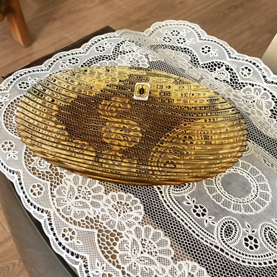 A rare vintage gold wavy glass plate from the Japanese brand SOGA GLASS