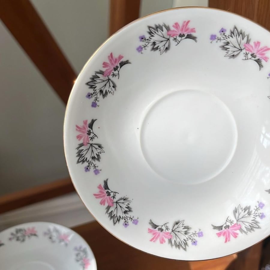 Vintage Chinese plate