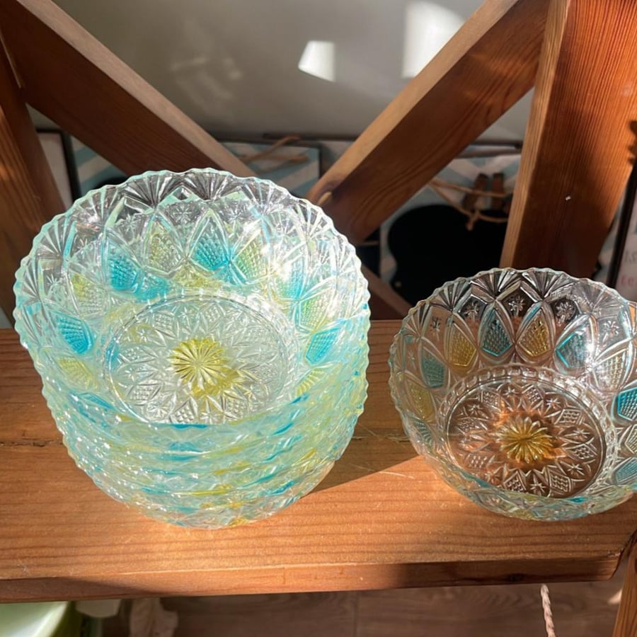 Half a dozen (6 pieces) of vintage Indonesian-made Wadi Funtaj