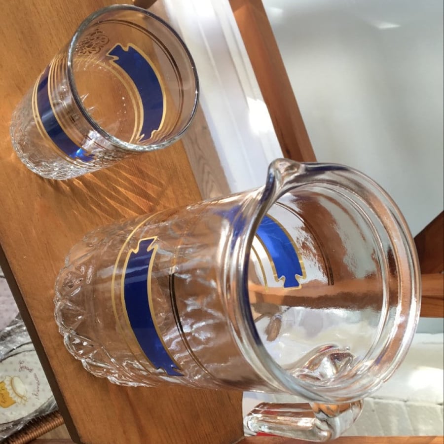 Jake and 6 glasses set