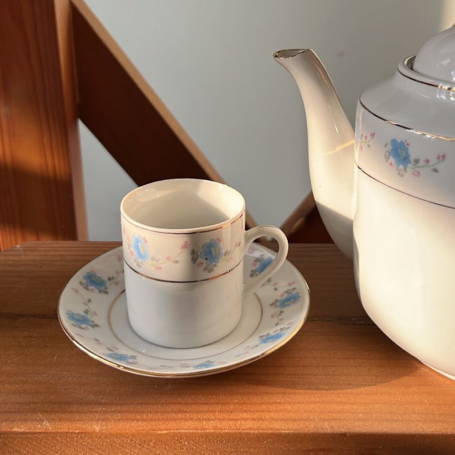 Jug and cups set طقم فنتج بتوريد أنيق