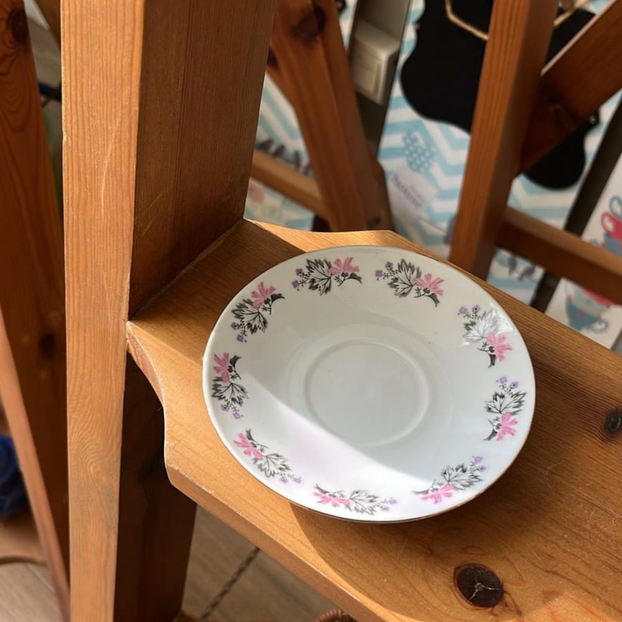 Vintage Chinese plate