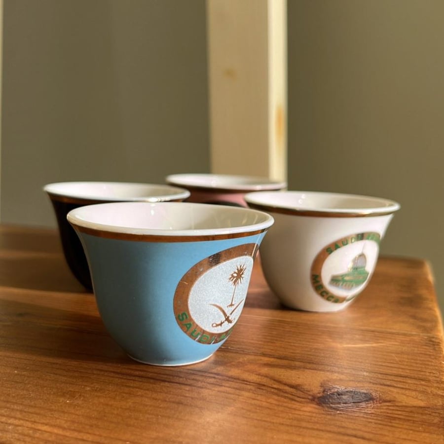Vintage Japanese cup, 1980s edition | Featuring the logo (two swords, a palm tree, Mecca and Medina)
