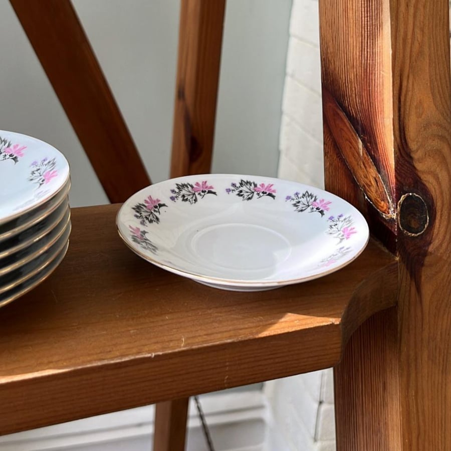 Vintage Chinese plate