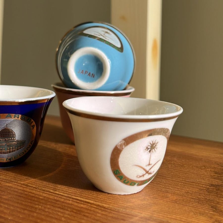 Vintage Japanese cup, 1980s edition | Featuring the logo (two swords, a palm tree, Mecca and Medina)