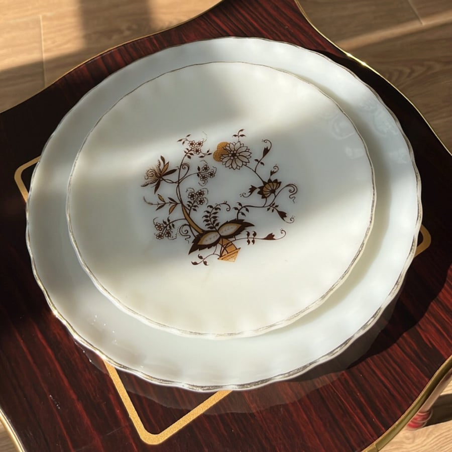 Vintage dish, Korean industry