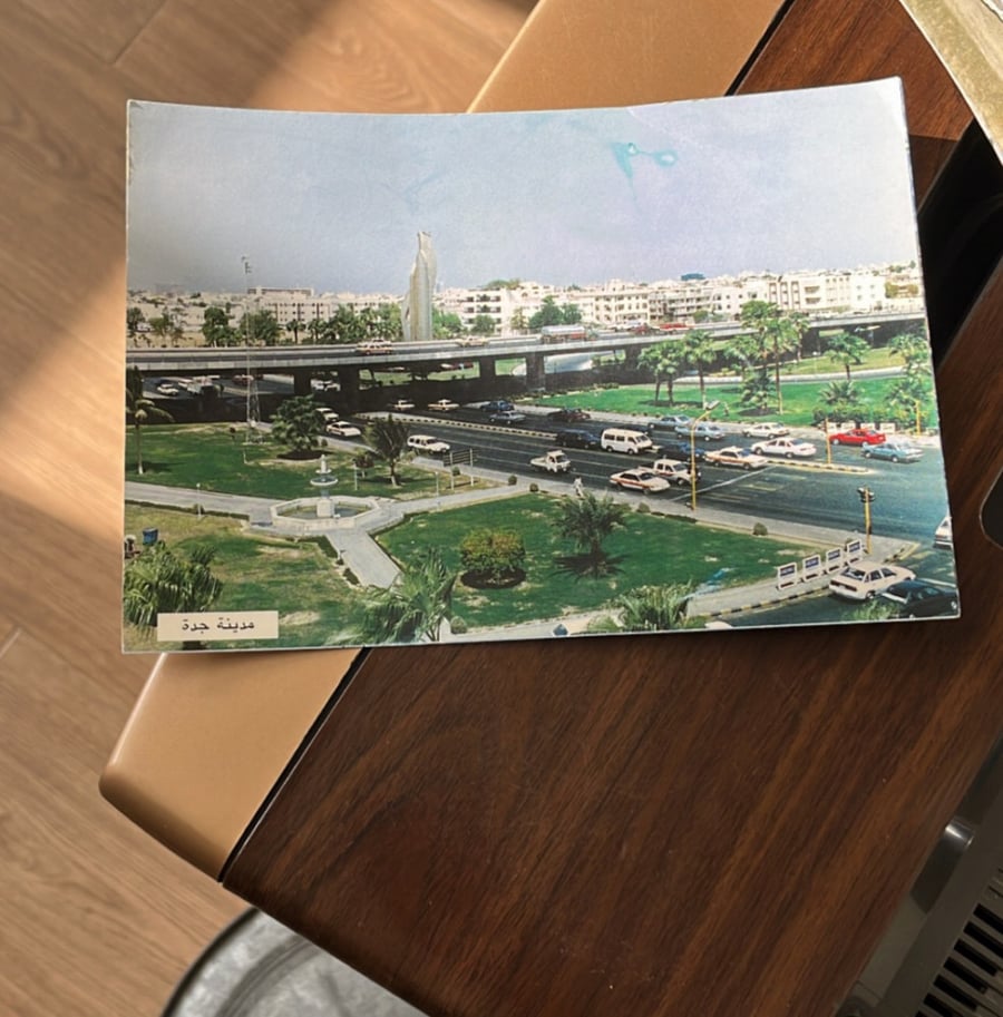 Old pictures of King Abdulaziz cars and the city of Jeddah