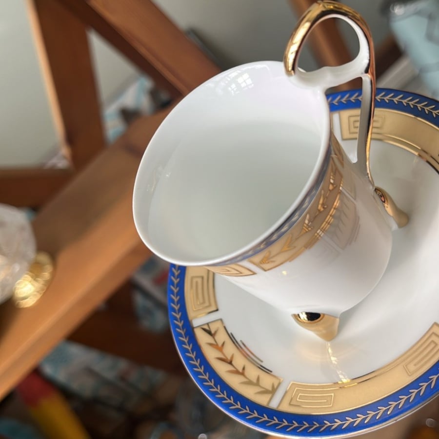 فنجان بورسلان اصدار قديم