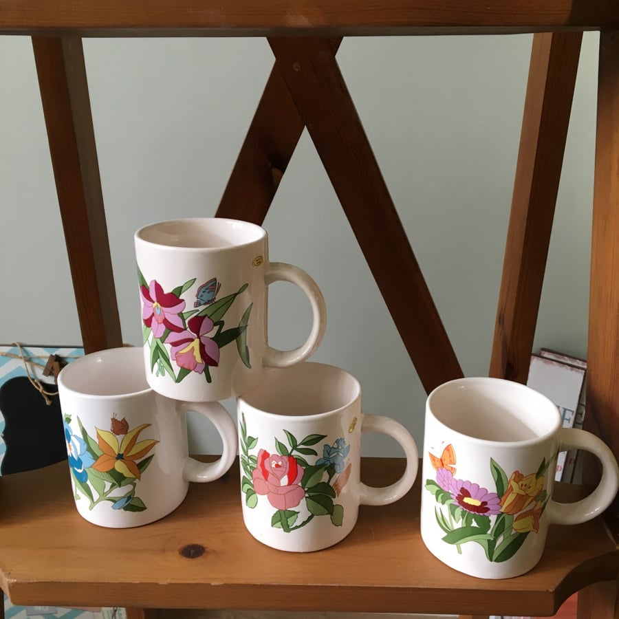 “mug” with various flower designs | Stored old version