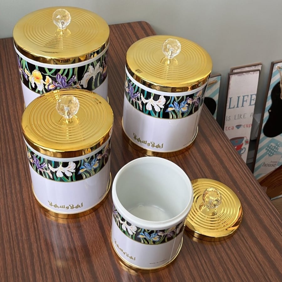 Set of 4 vintage boxes made in Taiwan