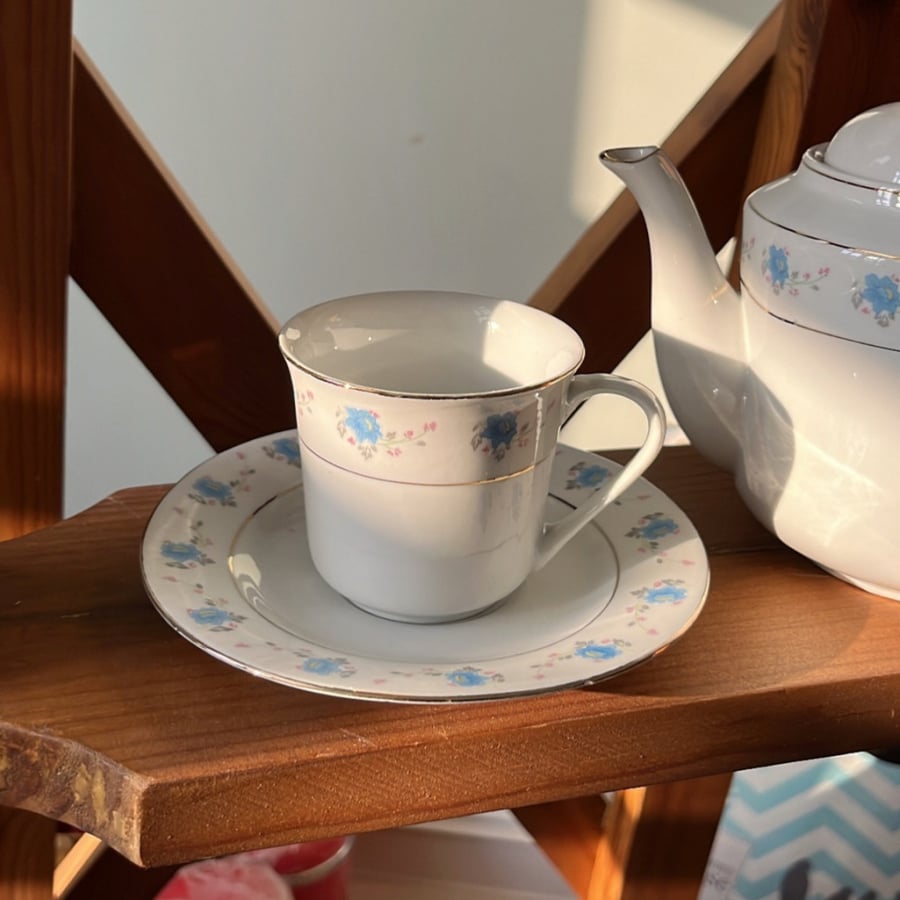 Jug and cups set طقم فنتج بتوريد أنيق
