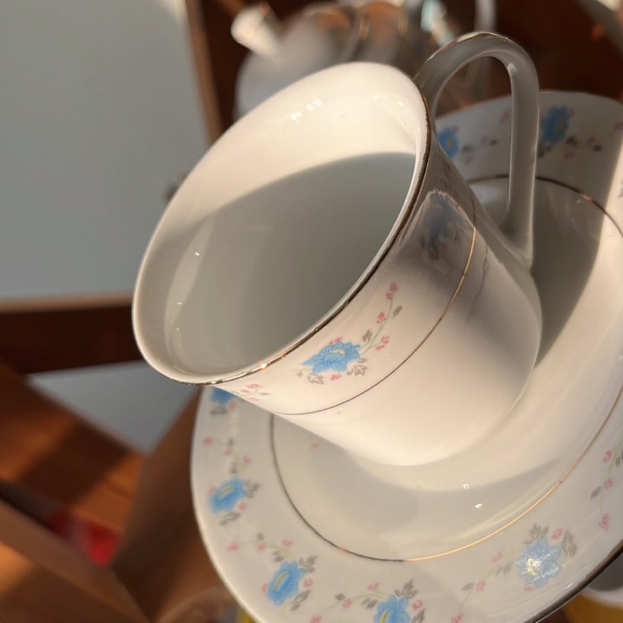 Jug and cups set طقم فنتج بتوريد أنيق