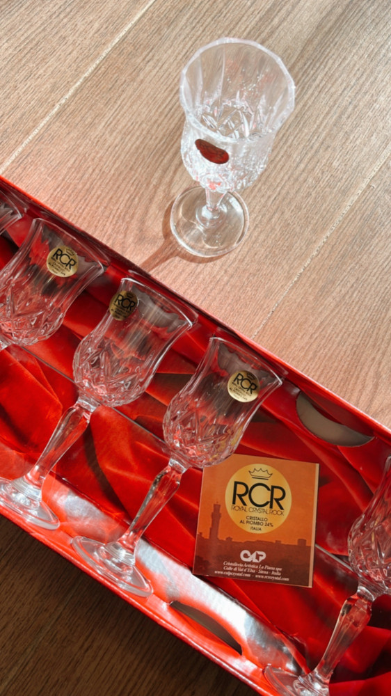 Crystal glasses made in Italy