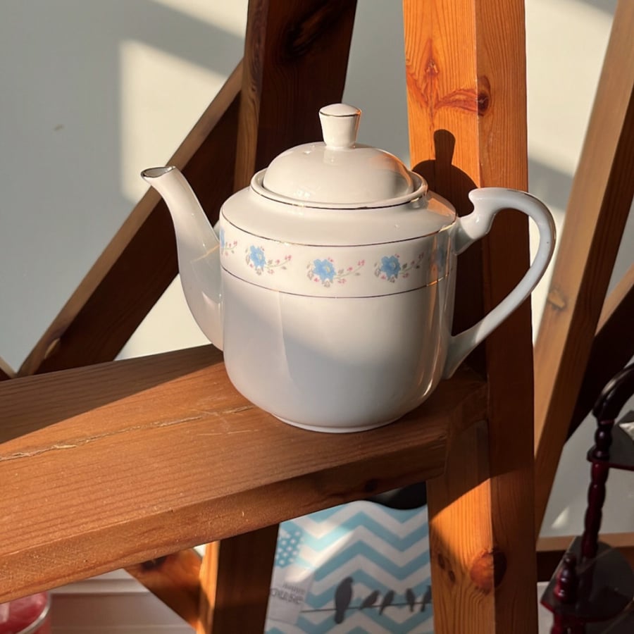 Jug and cups set طقم فنتج بتوريد أنيق