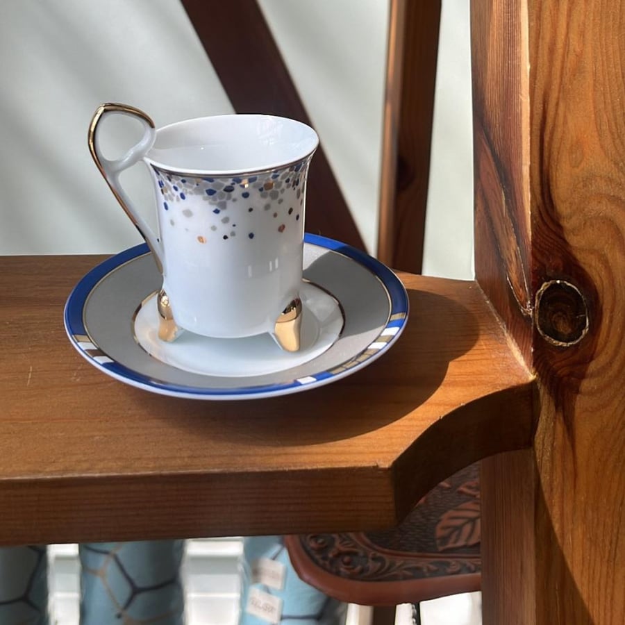 A porcelain cup from Al Saif's old versions