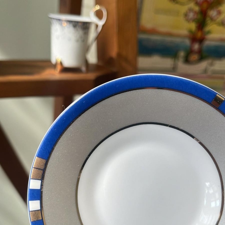 A porcelain cup from Al Saif's old versions
