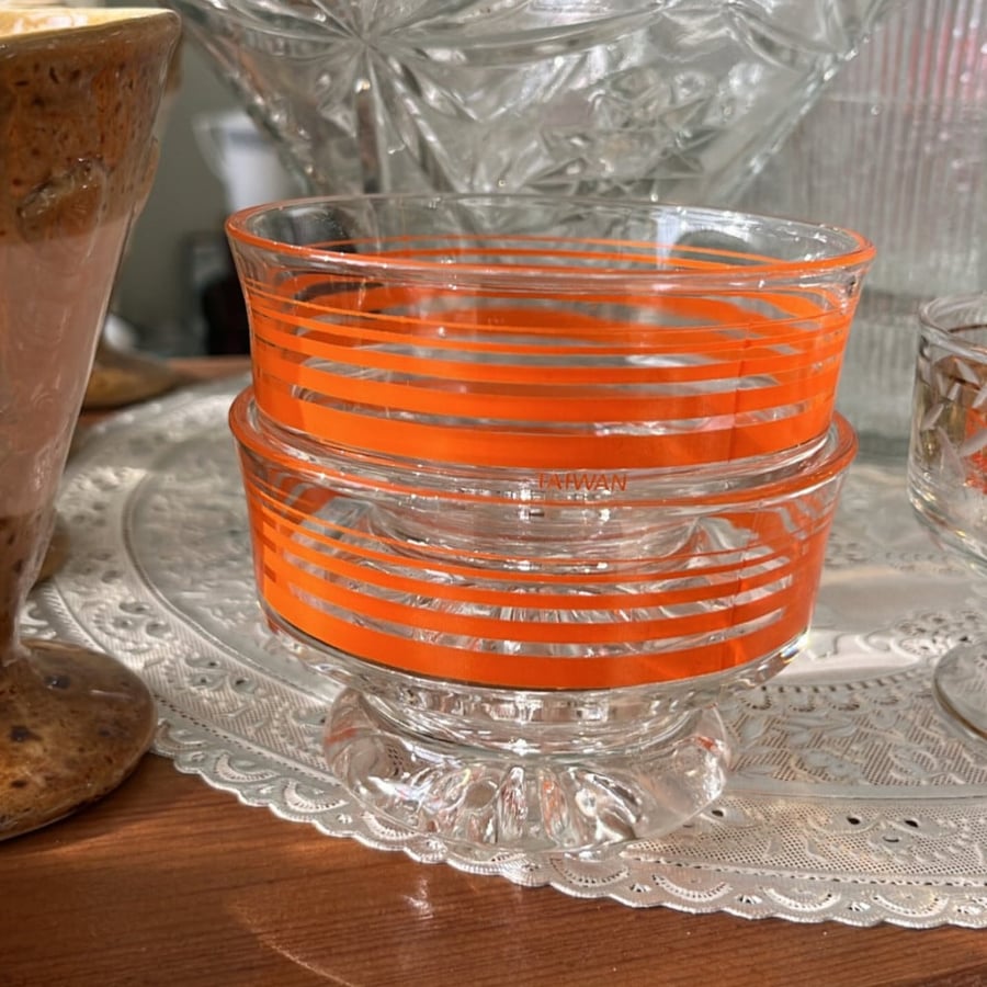 Two-piece set, made in Taiwan