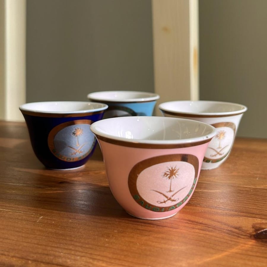 Vintage Japanese cup, 1980s edition | Featuring the logo (two swords, a palm tree, Mecca and Medina)