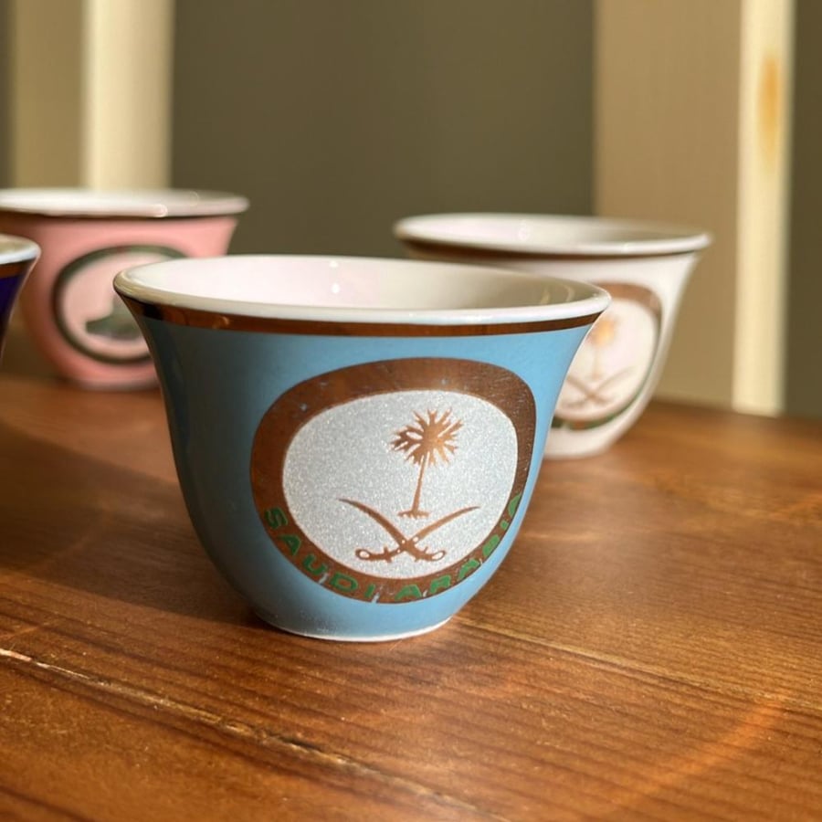 Vintage Japanese cup, 1980s edition | Featuring the logo (two swords, a palm tree, Mecca and Medina)