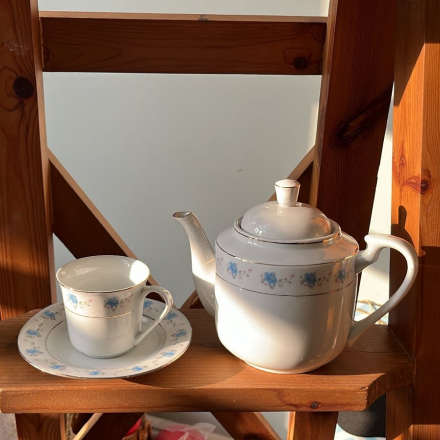 Jug and cups set طقم فنتج بتوريد أنيق