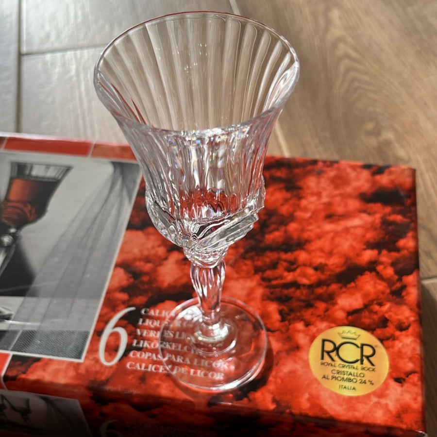 Crystal glasses made in Italy