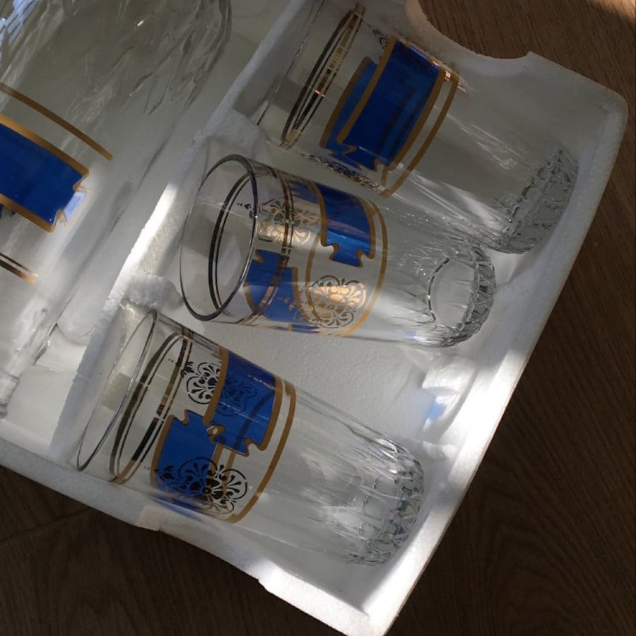Jake and 6 glasses set