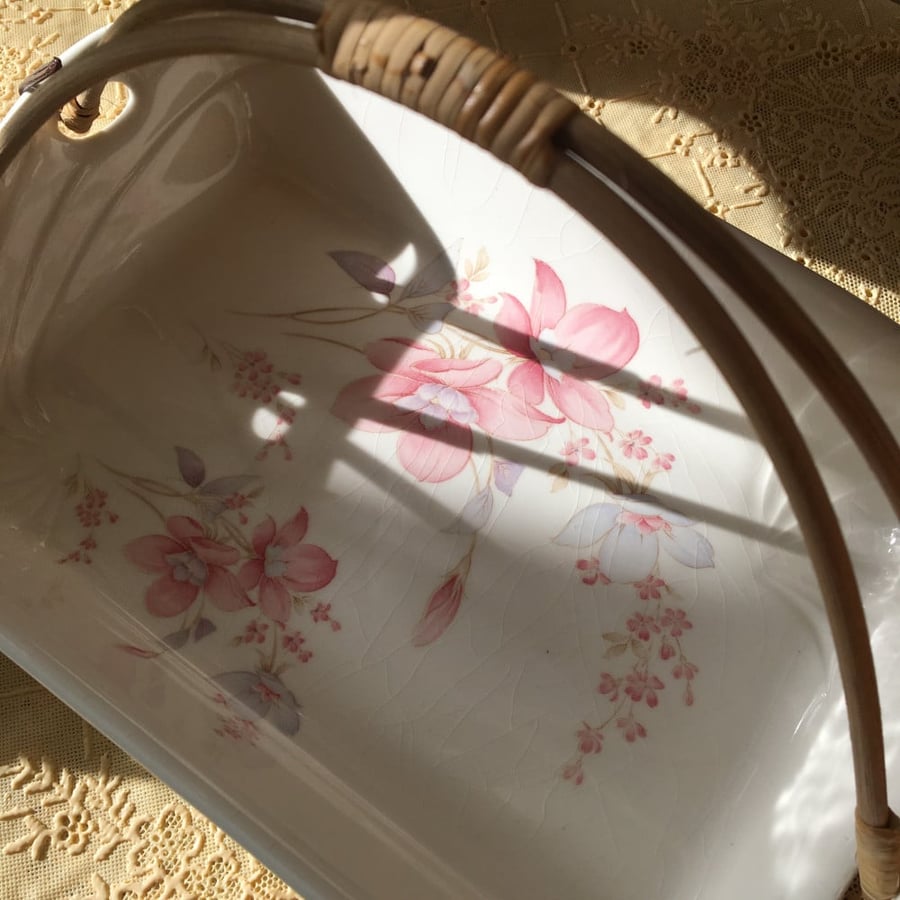 Japanese-made plate with bamboo handle
