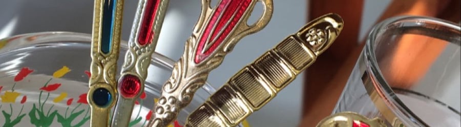 ملاعق صغيرة فنتج