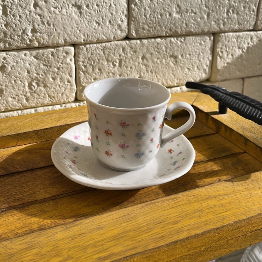 كوب بورسلان فنتج ، بنمط ريفي