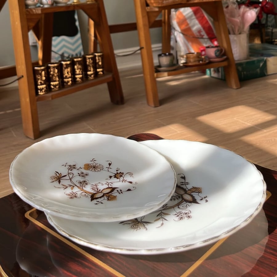 Vintage dish, Korean industry