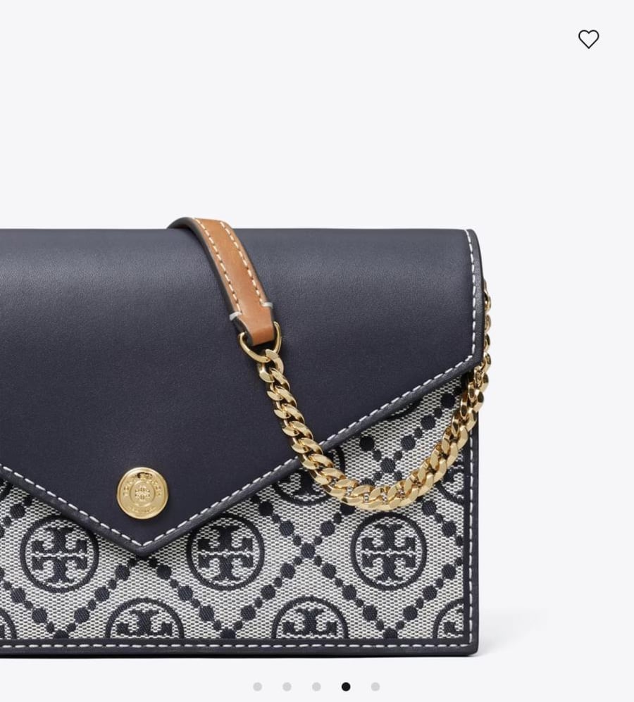 حقيبة كروسبودي مزينة بنقش حرف T –  Tory Burch