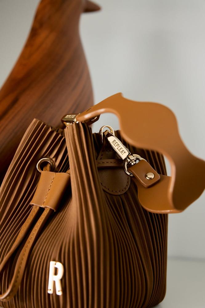 The small Delogozah Al-Tayyib bag / Reblet brand