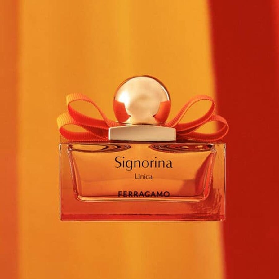 عطر أودو بارفيوم سنيورينا من FERAGAMO للنساء موديل 6437
