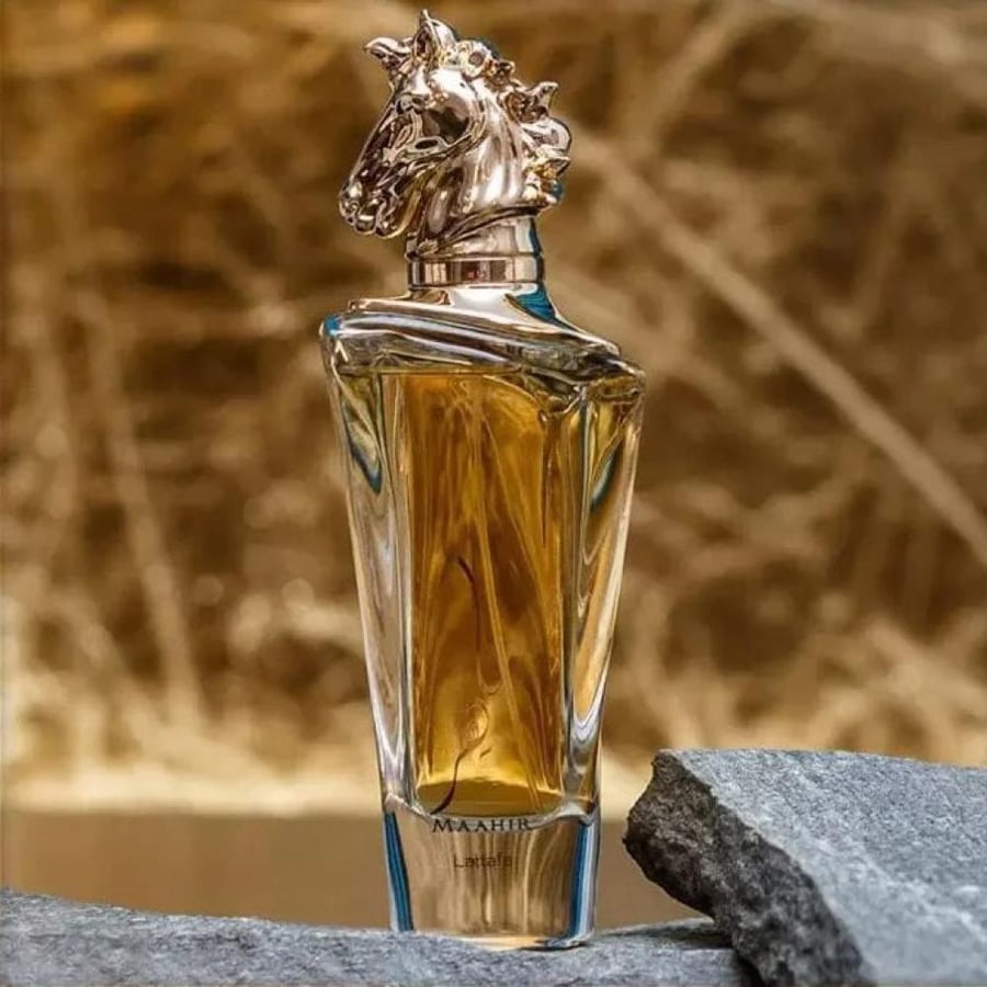 عطر او دو برفيوم ماهر من لطافة Lattafa زجاجة برأس حصان ذهبي