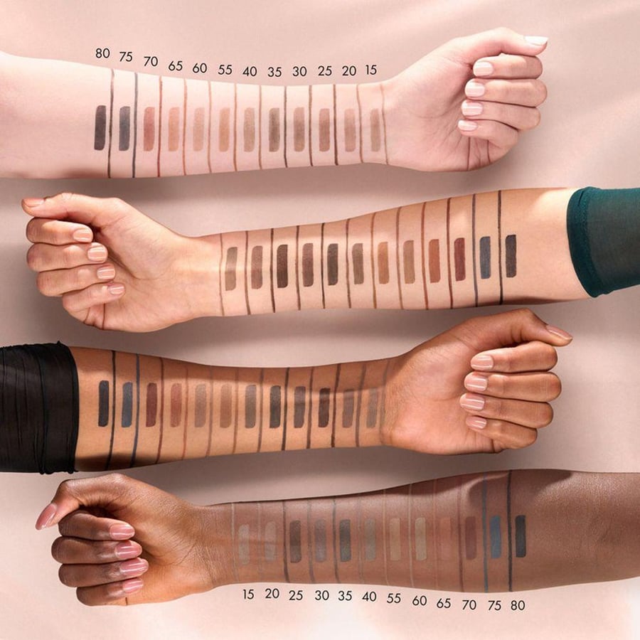 قلم تحديد الحواجب ستايلست من Maybelline دقة طبيعية وثبات طويل