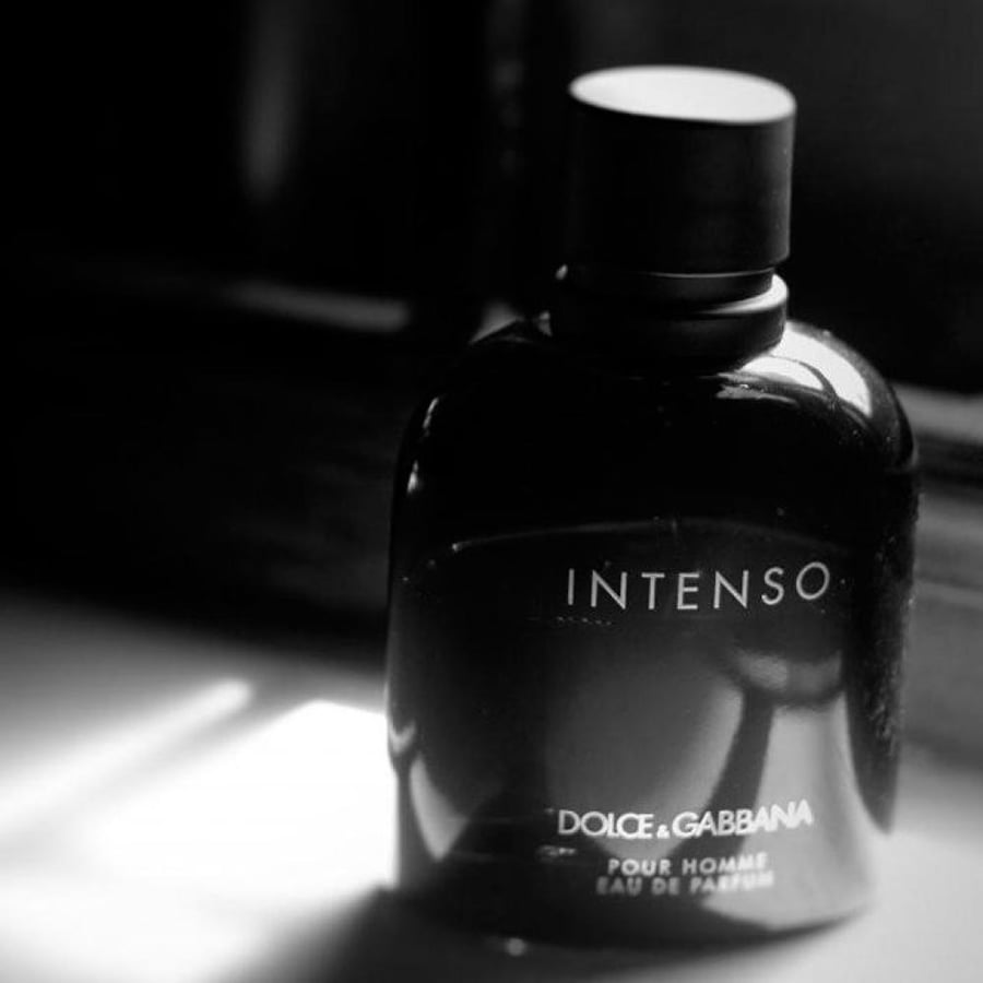 عطر إنتينسو بور أوم او دو برفيوم من دولتشي آند غابانا زجاجة سوداء